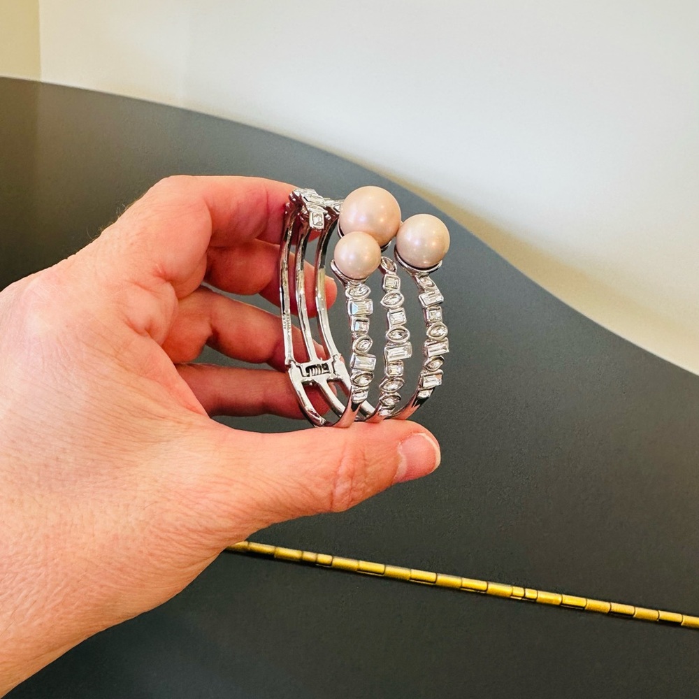 Alexis Bittar RARE Luxury authentic formal pearl Crystal Statement Cuff/Bracelet - Picture 16 of 17